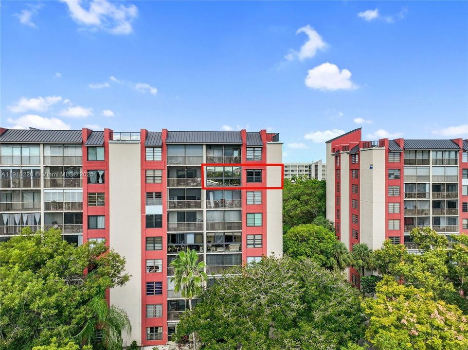 На продажу: $149,900 (2 спален, 2 ванн, 1222 Квадратных фут)