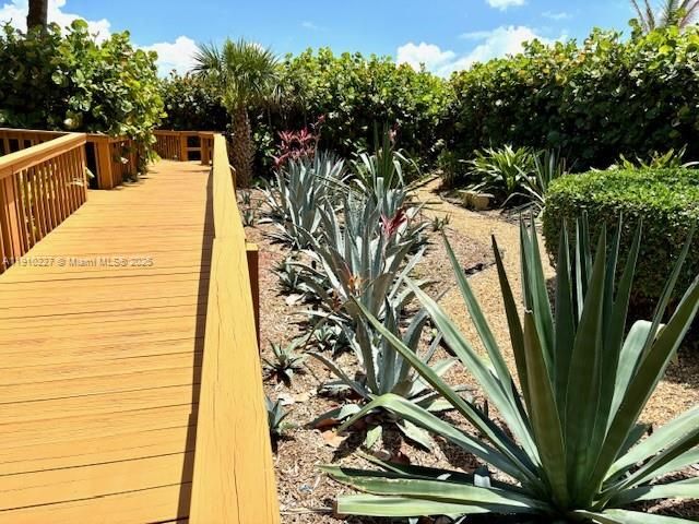 待售: $570,000 (2 贝兹, 2 浴室, 1452 平方英尺)