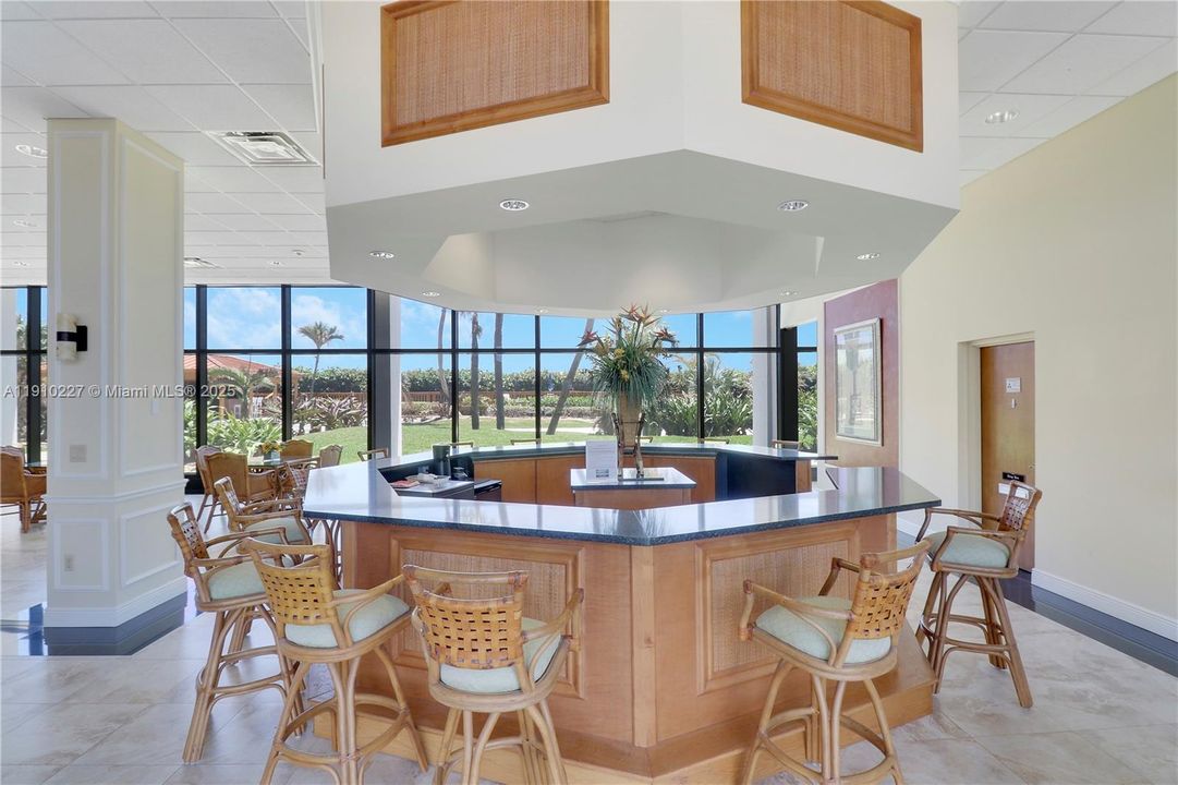 待售: $570,000 (2 贝兹, 2 浴室, 1452 平方英尺)