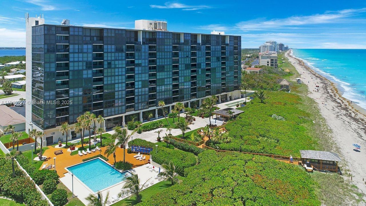 待售: $570,000 (2 贝兹, 2 浴室, 1452 平方英尺)