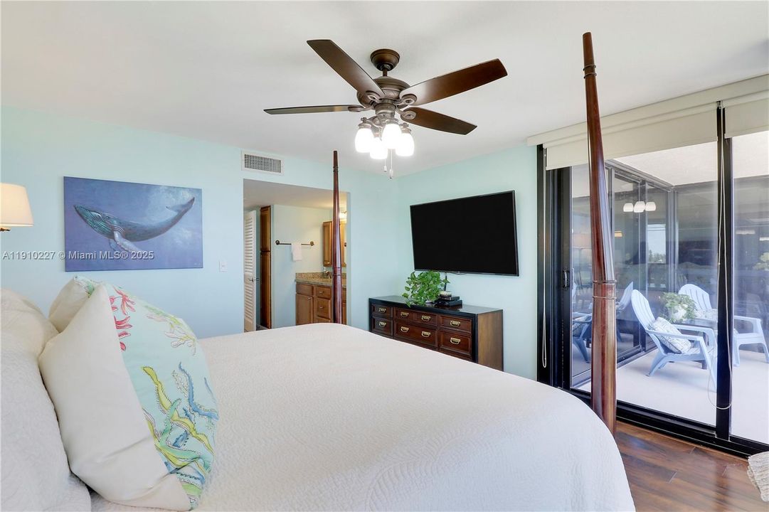 待售: $570,000 (2 贝兹, 2 浴室, 1452 平方英尺)