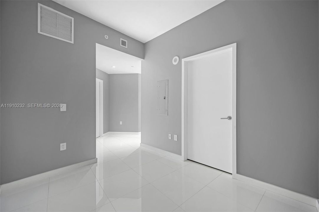 En Venta: $970,200 (1 camas, 2 baños, 1185 Pies cuadrados)