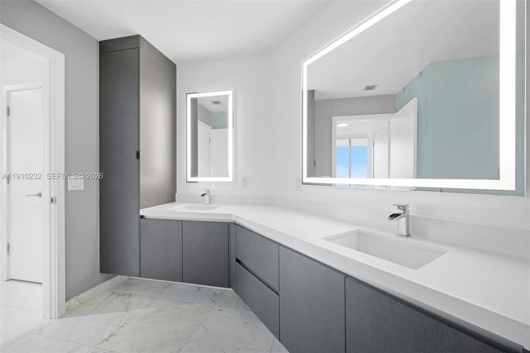 En Venta: $970,200 (1 camas, 2 baños, 1185 Pies cuadrados)