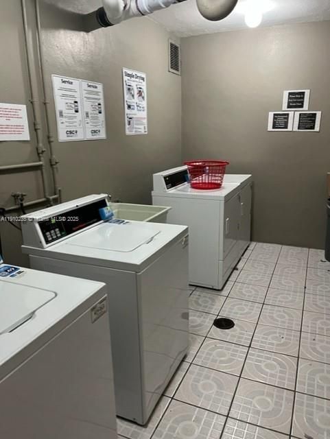 出租: $2,800 (2 贝兹, 2 浴室, 1207 平方英尺)