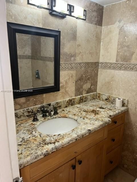 出租: $2,800 (2 贝兹, 2 浴室, 1207 平方英尺)