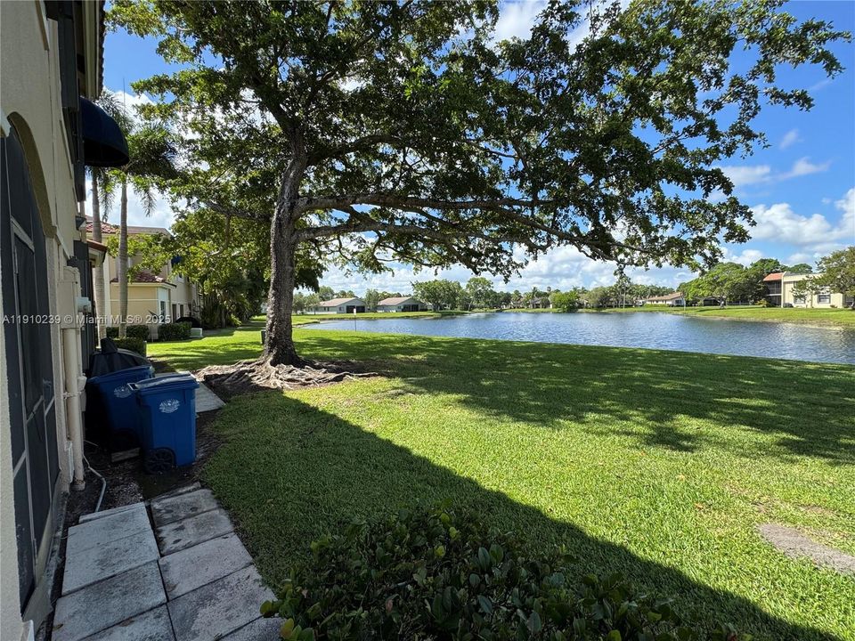 Active With Contract: $3,199 (3 beds, 2 baths, 1480 Square Feet)