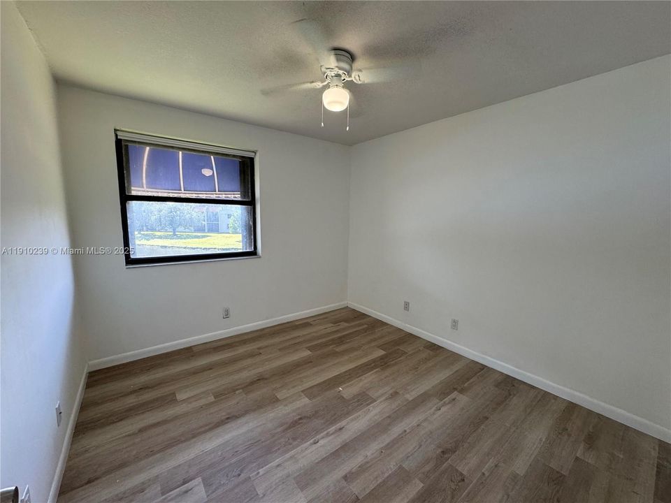 Active With Contract: $3,199 (3 beds, 2 baths, 1480 Square Feet)