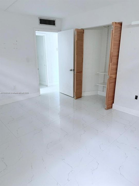 For Rent: $2,300 (2 beds, 2 baths, 1156 Square Feet)