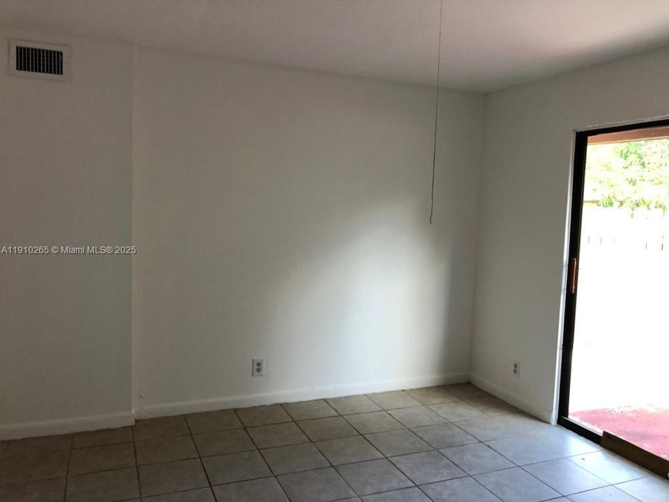 En Venta: $179,000 (2 camas, 1 baños, 800 Pies cuadrados)