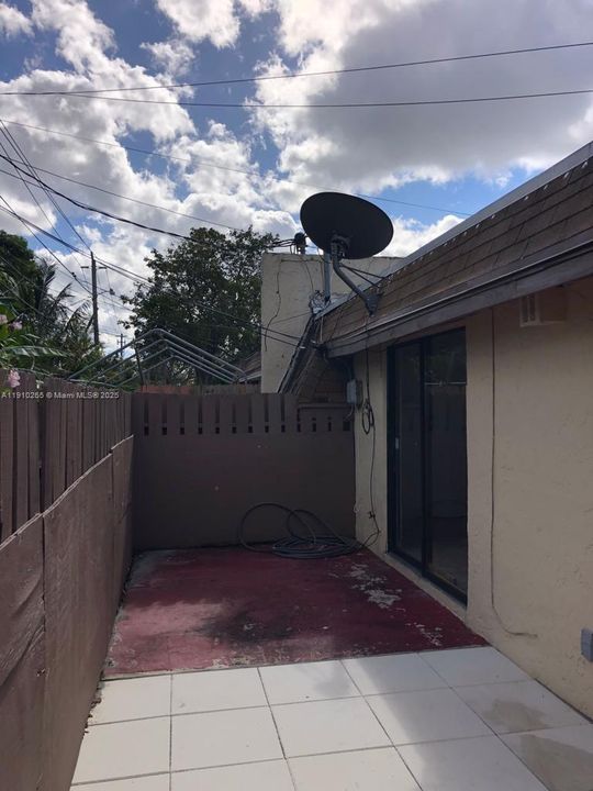 En Venta: $179,000 (2 camas, 1 baños, 800 Pies cuadrados)