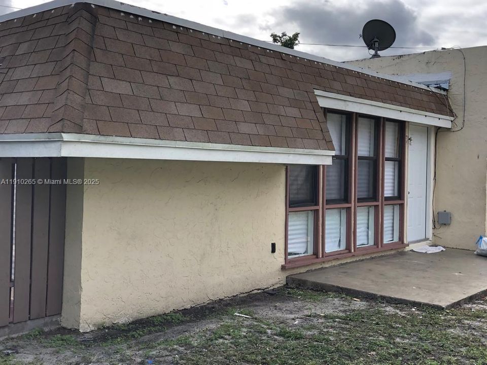En Venta: $179,000 (2 camas, 1 baños, 800 Pies cuadrados)