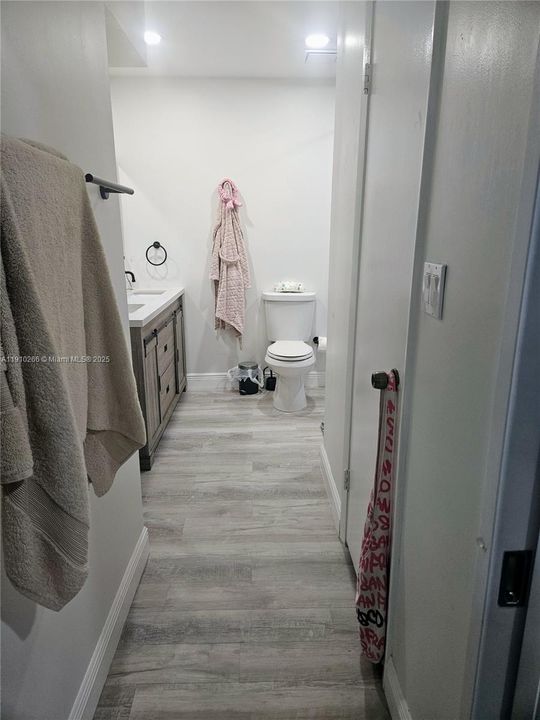 For Sale: $345,000 (2 beds, 2 baths, 1450 Square Feet)