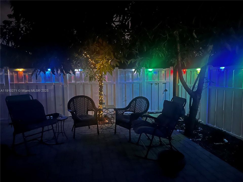 For Sale: $625,000 (3 beds, 2 baths, 1750 Square Feet)