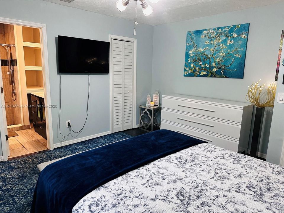 For Sale: $625,000 (3 beds, 2 baths, 1750 Square Feet)