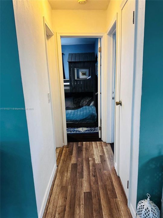 For Sale: $625,000 (3 beds, 2 baths, 1750 Square Feet)