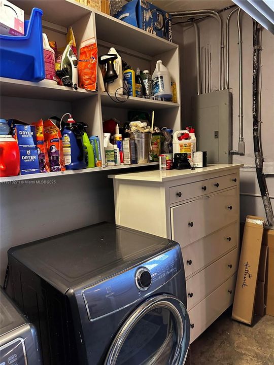 For Sale: $625,000 (3 beds, 2 baths, 1750 Square Feet)