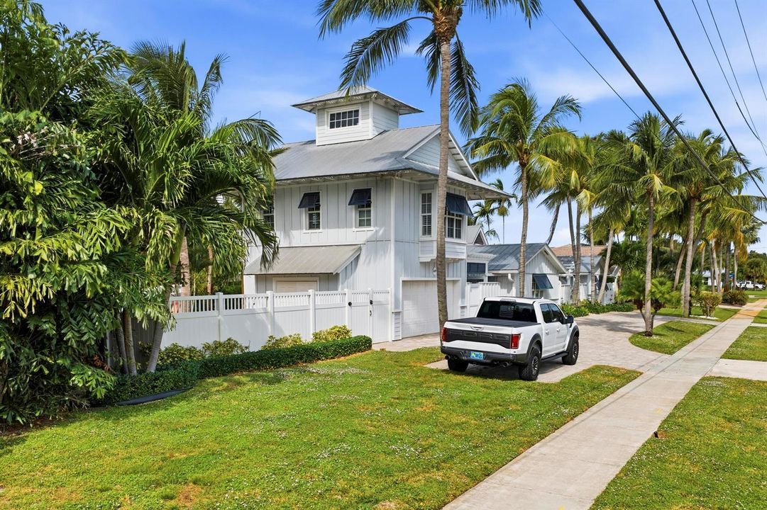 FRONT EXTERIOR