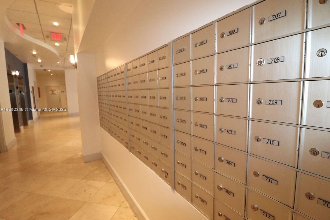 Недавно арендовано: $2,200 (1 спален, 1 ванн, 898 Квадратных фут)