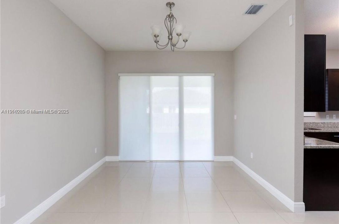 For Sale: $999,000 (4 beds, 3 baths, 2254 Square Feet)