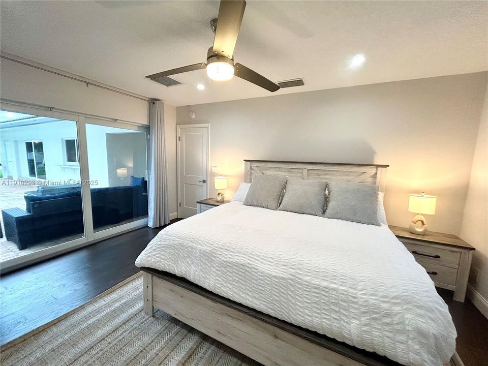 For Rent: $12,000 (4 beds, 2 baths, 2152 Square Feet)