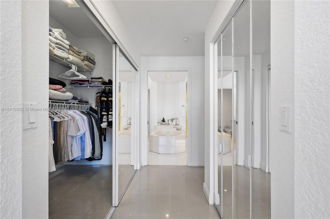 Под контрактом: $3,300 (3 спален, 2 ванн, 1710 Квадратных фут)