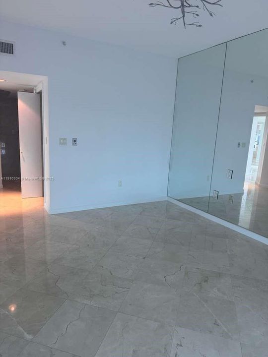 For Rent: $8,000 (2 beds, 2 baths, 1350 Square Feet)