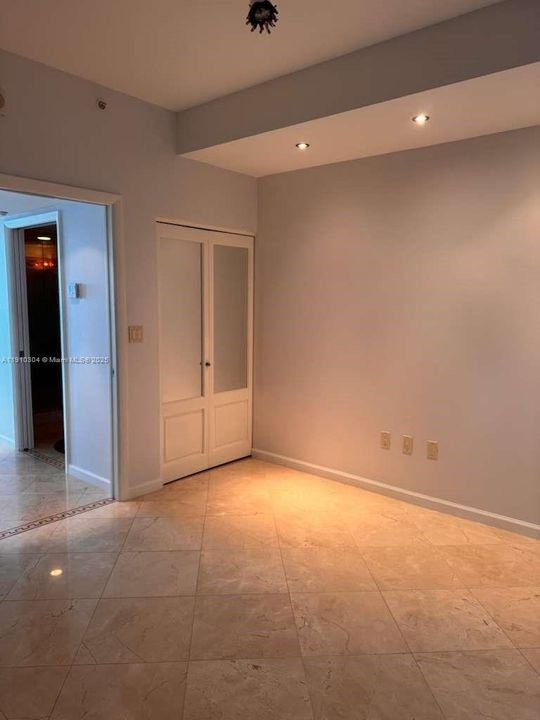 For Rent: $8,000 (2 beds, 2 baths, 1350 Square Feet)