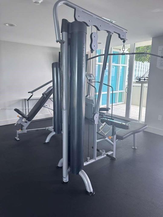 For Rent: $8,000 (2 beds, 2 baths, 1350 Square Feet)