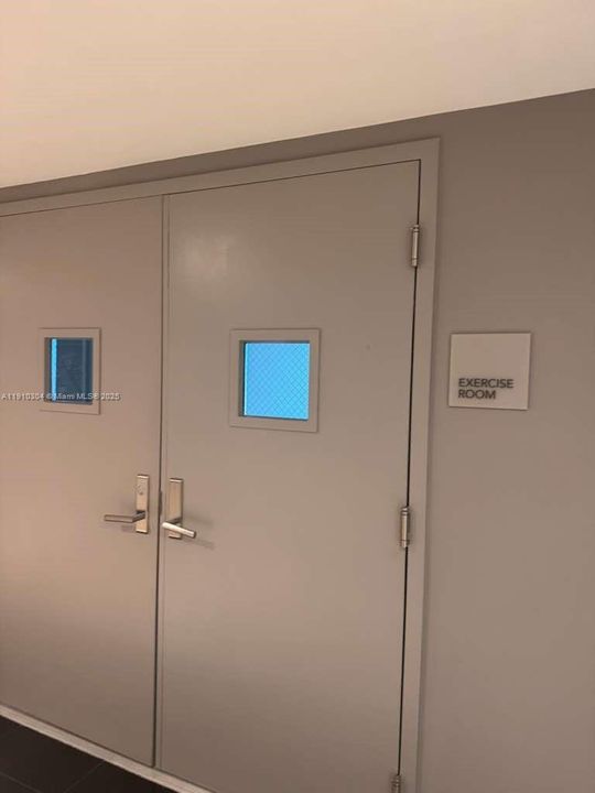 For Rent: $8,000 (2 beds, 2 baths, 1350 Square Feet)