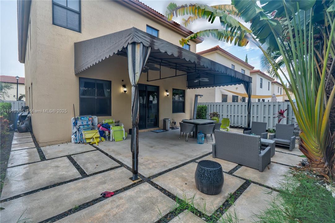 Recently Rented: $5,500 (4 beds, 3 baths, 2650 Square Feet)