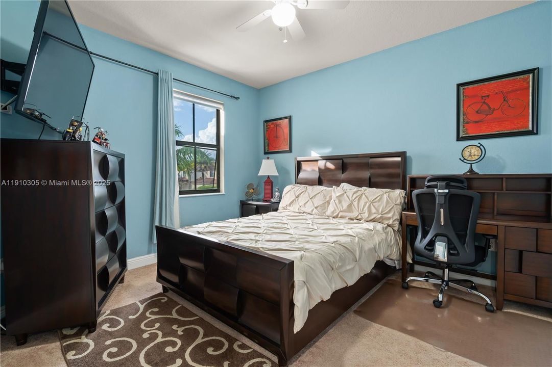 Recently Rented: $5,500 (4 beds, 3 baths, 2650 Square Feet)