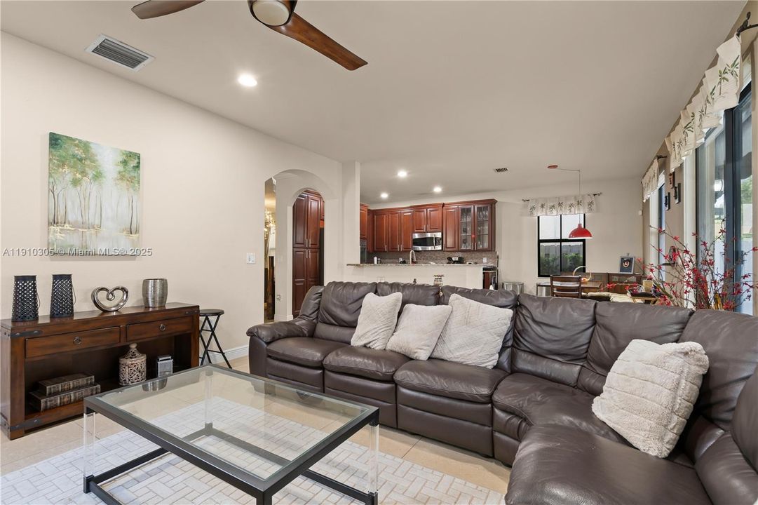Recently Rented: $5,500 (4 beds, 3 baths, 2650 Square Feet)