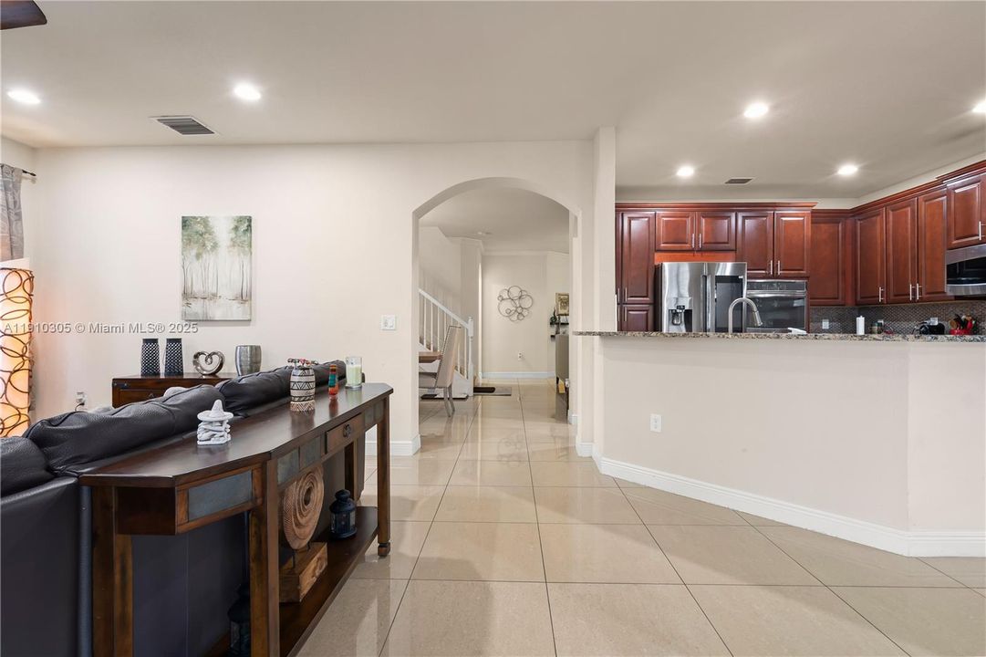 Recently Rented: $5,500 (4 beds, 3 baths, 2650 Square Feet)