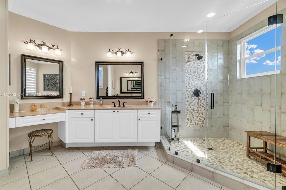 For Sale: $1,299,000 (5 beds, 5 baths, 3461 Square Feet)