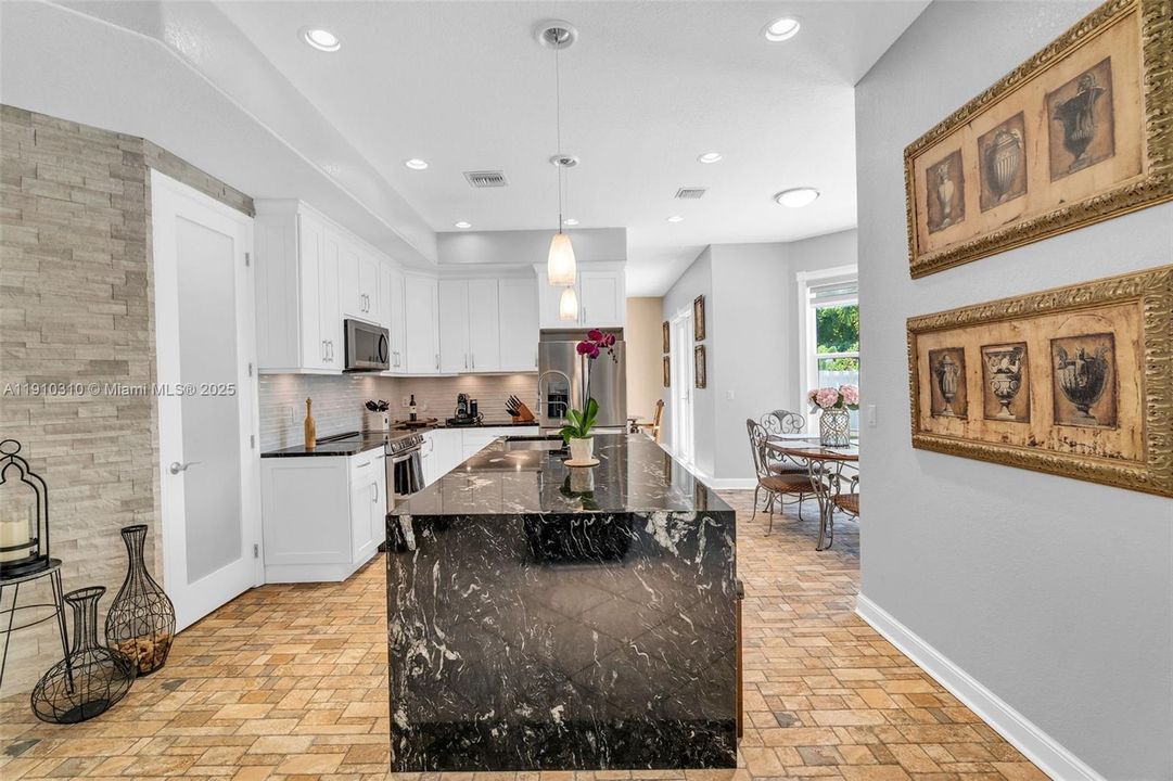 For Sale: $1,299,000 (5 beds, 5 baths, 3461 Square Feet)