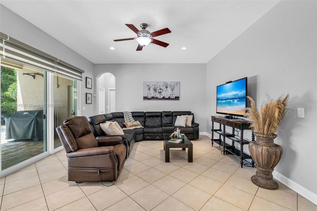 For Sale: $1,299,000 (5 beds, 5 baths, 3461 Square Feet)