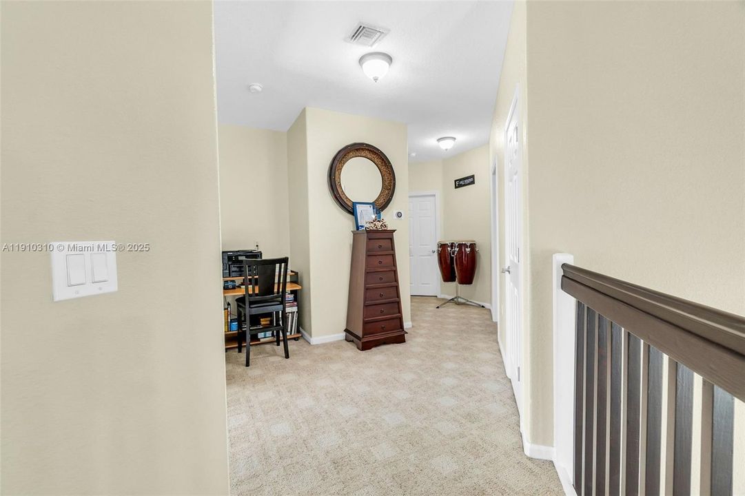 For Sale: $1,299,000 (5 beds, 5 baths, 3461 Square Feet)