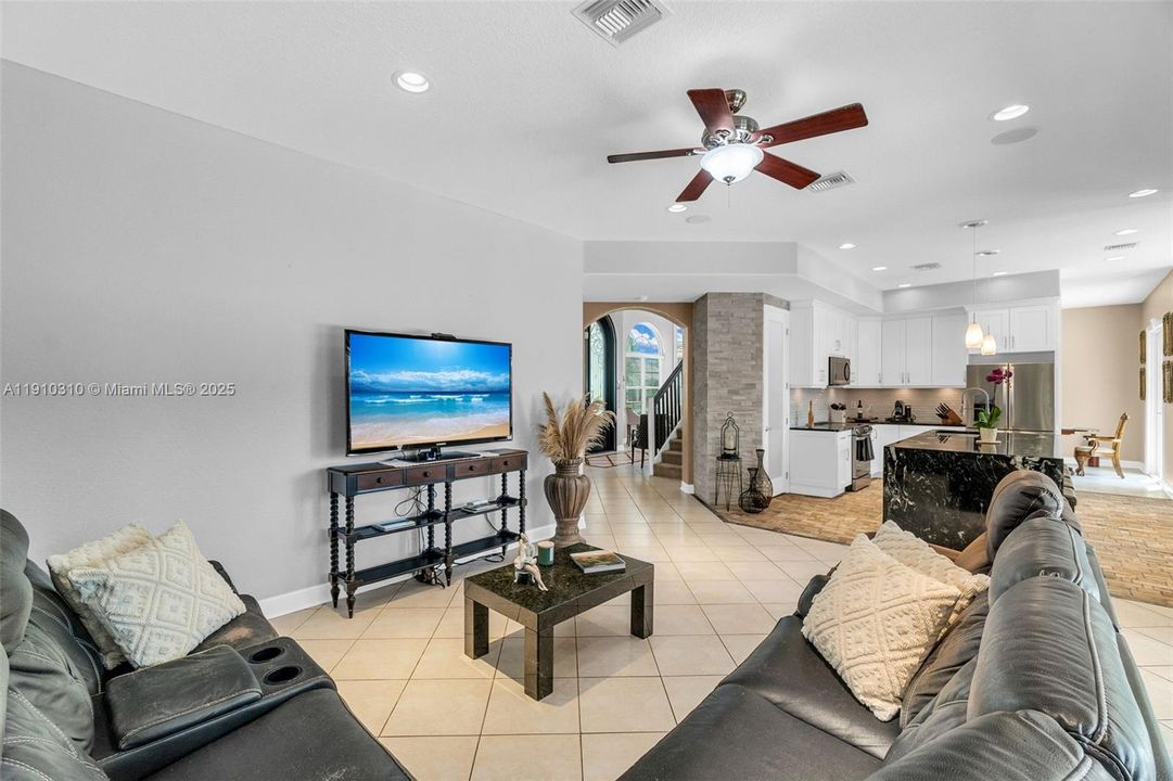 For Sale: $1,299,000 (5 beds, 5 baths, 3461 Square Feet)