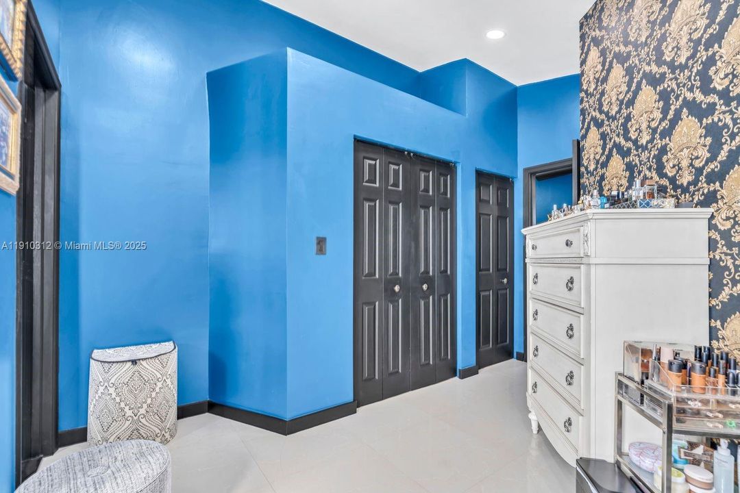 待售: $975,000 (4 贝兹, 3 浴室, 3347 平方英尺)