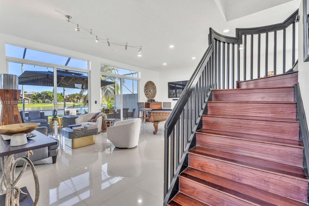 待售: $975,000 (4 贝兹, 3 浴室, 3347 平方英尺)