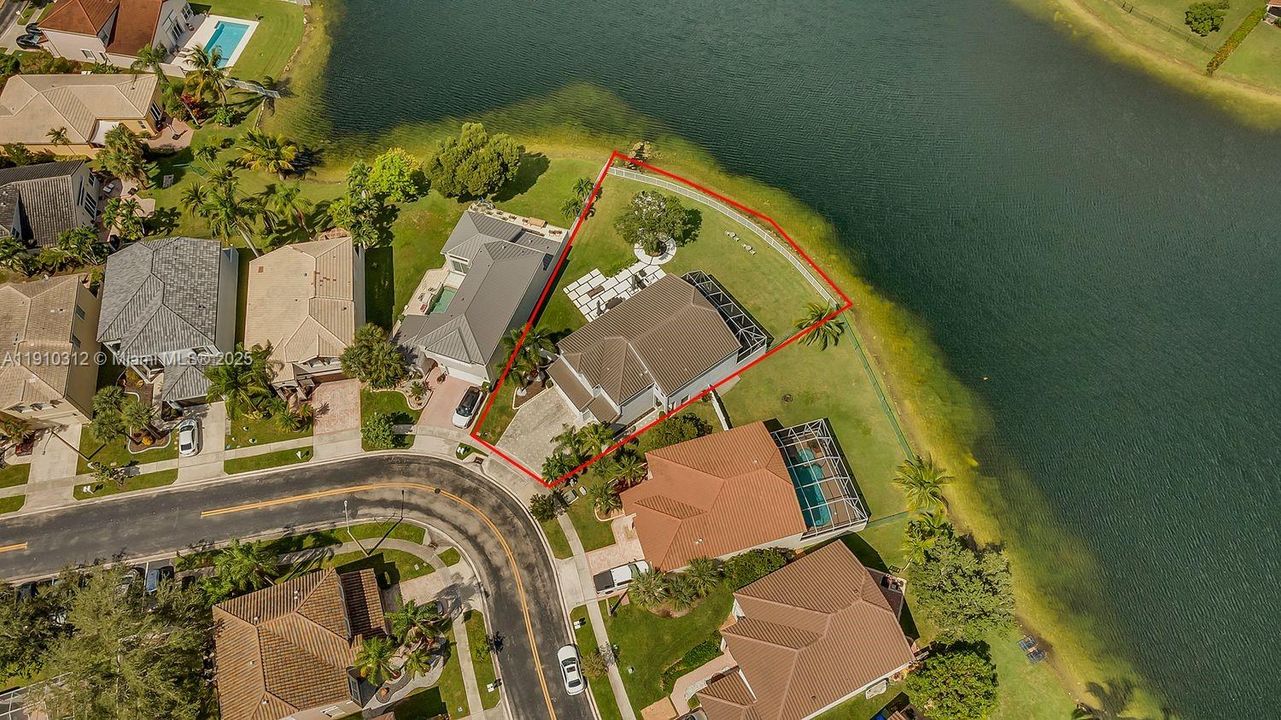 待售: $975,000 (4 贝兹, 3 浴室, 3347 平方英尺)