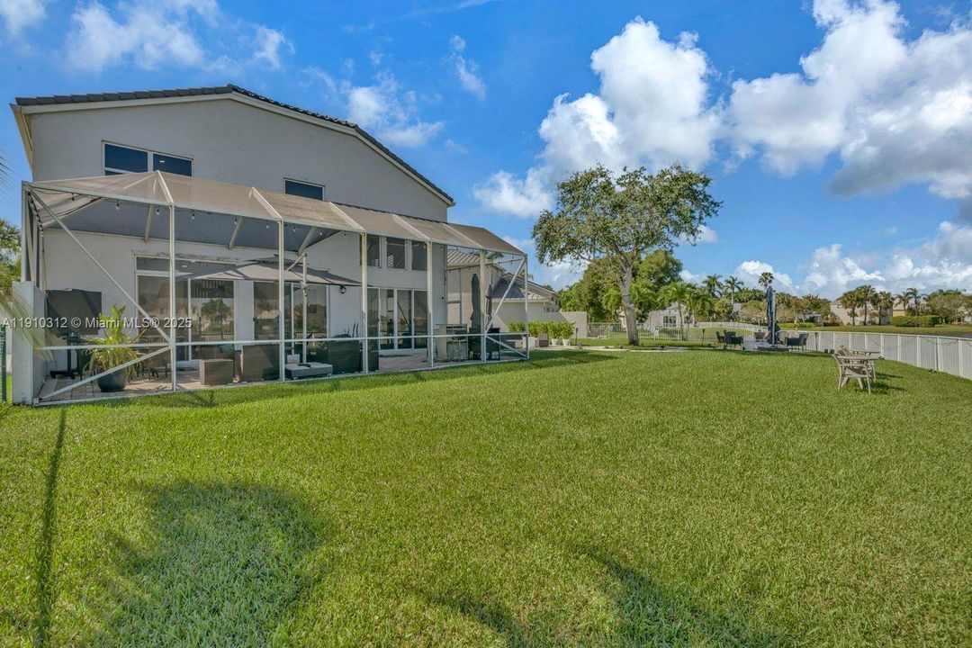 待售: $975,000 (4 贝兹, 3 浴室, 3347 平方英尺)