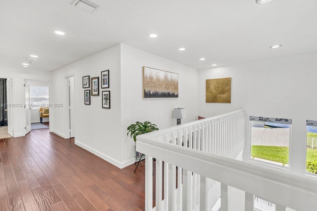 待售: $975,000 (4 贝兹, 3 浴室, 3347 平方英尺)