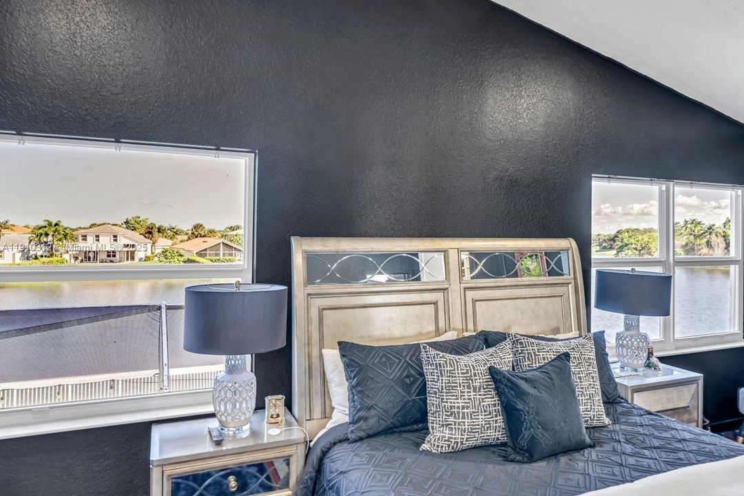 待售: $975,000 (4 贝兹, 3 浴室, 3347 平方英尺)