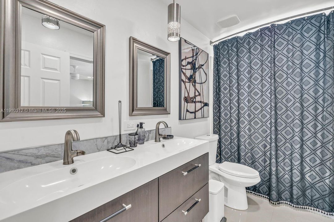 待售: $975,000 (4 贝兹, 3 浴室, 3347 平方英尺)