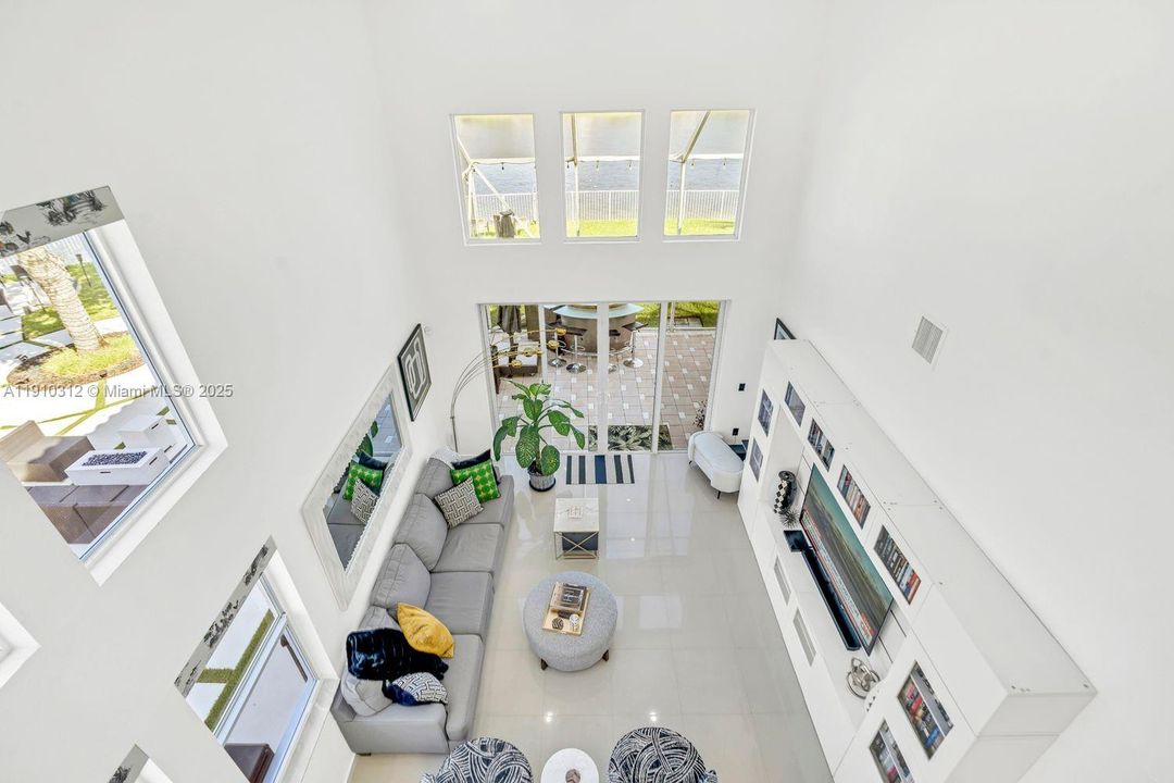 待售: $975,000 (4 贝兹, 3 浴室, 3347 平方英尺)