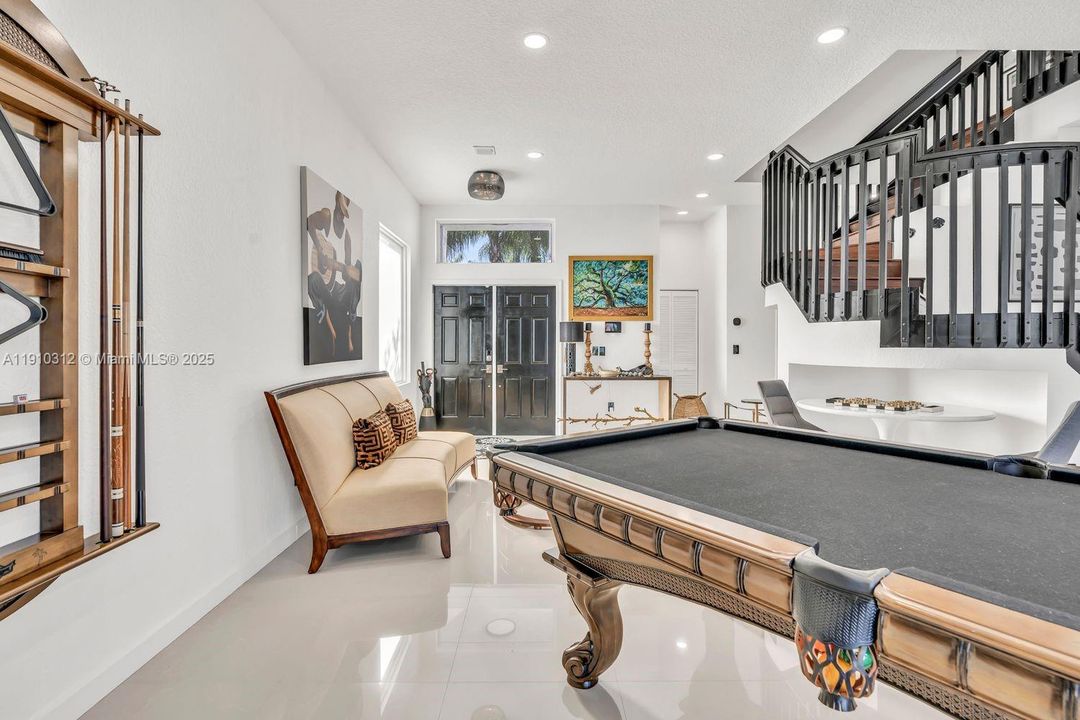 待售: $975,000 (4 贝兹, 3 浴室, 3347 平方英尺)