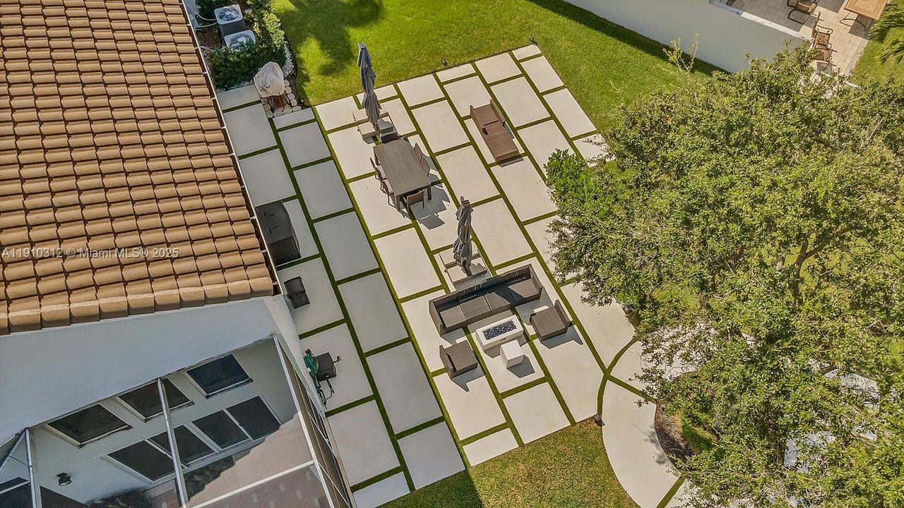 待售: $975,000 (4 贝兹, 3 浴室, 3347 平方英尺)