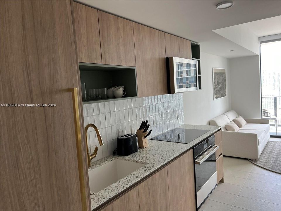 В аренду: $3,400 (1 спален, 1 ванн, 505 Квадратных фут)