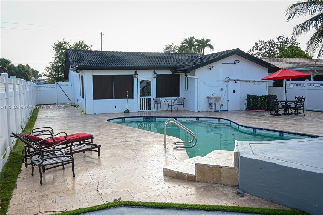 En Renta: $4,000 (3 camas, 2 baños, 1405 Pies cuadrados)